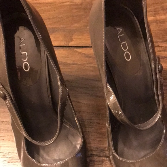 Grey patten leather platforms - Picture 2 of 2